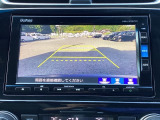 バックモニター付きで、車庫入れやバック時の後方確認をサポート。