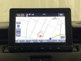 ナビゲーションはフルセグTV、インターナビ対応のGathers純正メモリーナビを搭載しています。Bluetoothオーディオ機能がありますので、スマートフォンなどの音楽も再生できます。