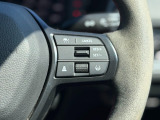 ハンドル右側スイッチは、ホンダセンシングの機能の一つ、「アダプティブクルーズコントロール」です。