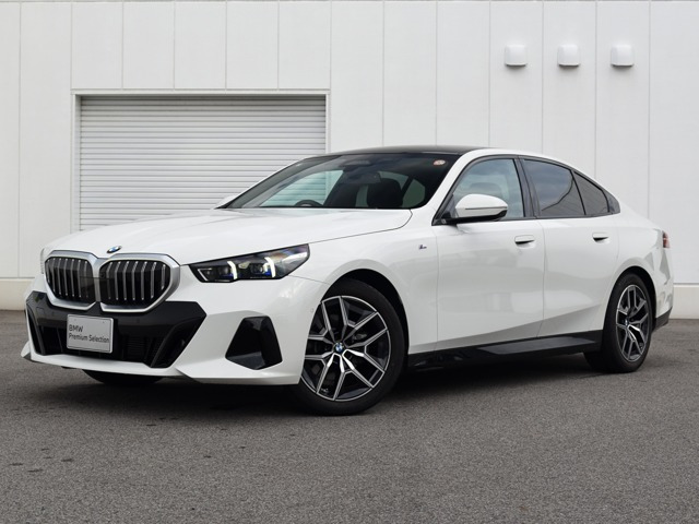 5シリーズセダン 523d xドライブ Mスポーツ 4WD