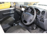 ランドクルーザー70 4.0 4WD 