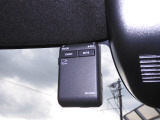 ◆ドライブレコーダー◆映像・音声などを記録する自動車用の装置です。 もしもの事故の際の記録はもちろん、旅行の際の思い出としてドライブの映像を楽しむことができます。