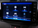 CD、DVD、Bluetooth、AM、FM、AUX、スマートフォン接続ができます。