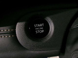 プッシュスタートでエンジンのオンオフも楽々!