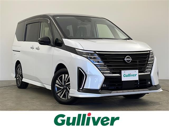 セレナ 1.4 e-4ORCE ハイウェイスターV 4WD 4WD 修復歴無し