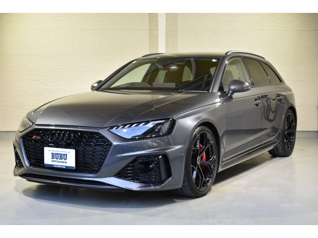 RS4アバントRS コンペティション 4WD