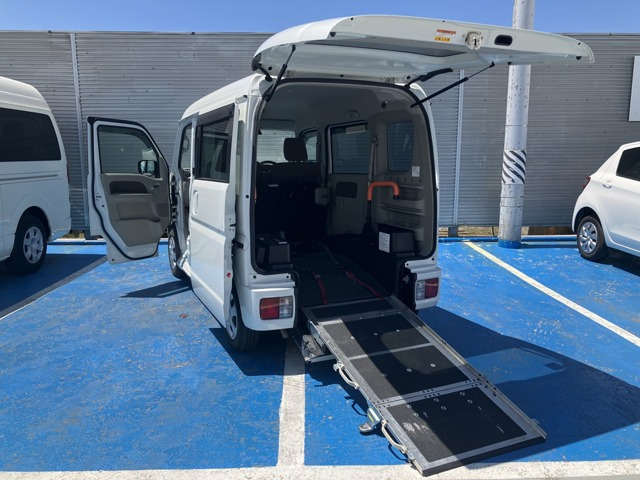 NV100クリッパーリオ チェアキャブ ハイルーフ 4WD