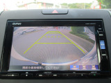 ナビゲーション付き!バックカメラ機能で駐車も安心☆