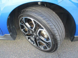 切削加工とブラック塗装を施した純正アルミホイール★【195/45R17】タイヤの溝も、まだまだ!くわしくはスタッフへ。