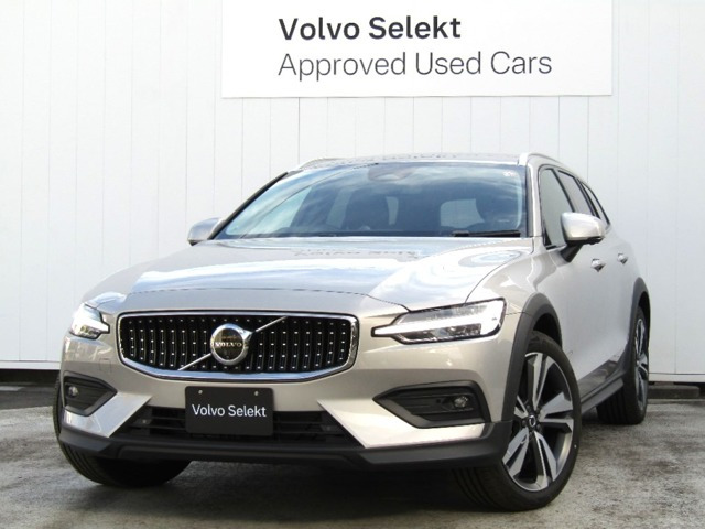 V60クロスカントリーアルティメット B5 AWD 4WD