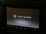 ストラーダ製7インチナビインストール済み!嬉しいBluetooth接続機能も付いております!