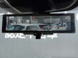スマートルームミラー★車両後方のカメラ映像をミラー面に移して、いつでもクリアな後方視界を確保します♪