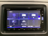 ナビゲーションはフルセグTV対応のGathers純正メモリーナビを搭載しています。Bluetoothオーディオ機能がありますので、スマートフォンなどの音楽も再生できます。