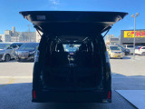 彦根インターからお車で3分とアクセス便利!近くには有名観光地の彦根城もありますので、観光と合わせてのご来店も良いですね♪活気溢れる自慢のスタッフがお客様のご来店をお待ちしております!