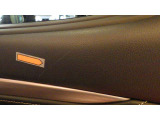 D席側リヤドア内張り傷あり