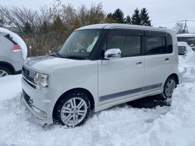 ムーヴコンテ カスタム RS 4WD ターボ・ナビ・HIDヘッドライト