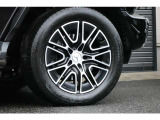 【ローンチエディション限定車】AMG20インチアルミホイール。