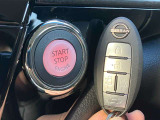 【プッシュエンジンスタート】鍵をカバンやポケットから入れたまま、スタートボタンでエンジン始動・停止をワンタッチで行えます!