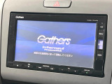 【純正ナビ】人気の純正ナビを装備しております。ナビの使いやすさはもちろん、オーディオ機能も充実!キャンプや旅行はもちろん、通勤や買い物など普段のドライブも楽しくなるはず♪