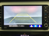 バックでの車庫入れも安心です! リアカメラが付いているバックモニター付のナビを装備しております。操作線もついており距離感も画面から確認できます。
