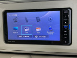 AVメニューはご覧の通り、様々なコンテンツに対応、ドライブを楽しく演出できます。詳しくはスタッフへお尋ねください