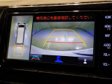 バックモニター付なので後退時に後方が見えるので安心。 車は構造上、死角がたくさんなので万が一を考えると必須ですね。 あくまで補助の為の装備、バックは目視で確認する事が重要ですよ。