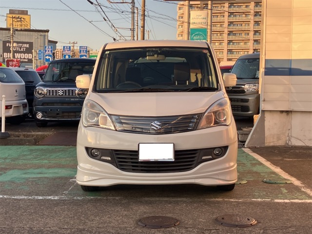 ソリオ1.2 ブラック&ホワイト アイドリングストップ