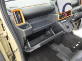 愛知ダイハツではお車をご購入頂いた後が本当のお付き合いのスタートだと思っています。 ですので定期点検や車検もお得なパックをご用意してお客様に頼りにされるダイハツディーラーを目指しています☆