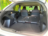 普段のお買い物や通勤、送迎等に十分な荷室スペースを確保しております。セカンドシートを倒すと、大きな荷物の積載も可能です♪