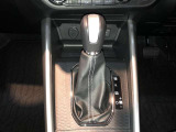 シフト操作もしやすく快適な運転を楽しんでいただけます♪