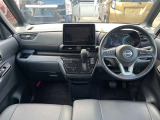 後席から運転席全景、付属品へのご質問もお待ちしております。