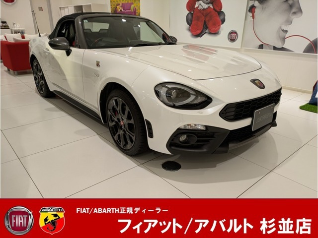 アバルト124スパイダー1.4