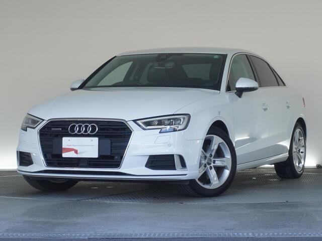 A3セダン2.0 TFSI クワトロ スポーツ 4WD