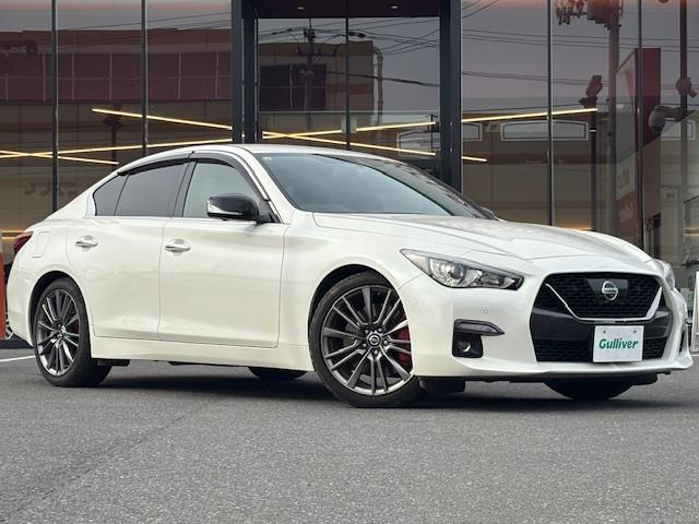 スカイライン3.0 400R4WD 本革シート