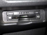ETC車載器付きです。高速道路の料金所もスムーズに通過できます。