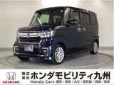N-BOX カスタム  EX ターボです。ホンダセンシングを標準装備したこの車両は、パワースライドドアや、フォグライト、スライドシート、アルミホイール等、充実装備です。