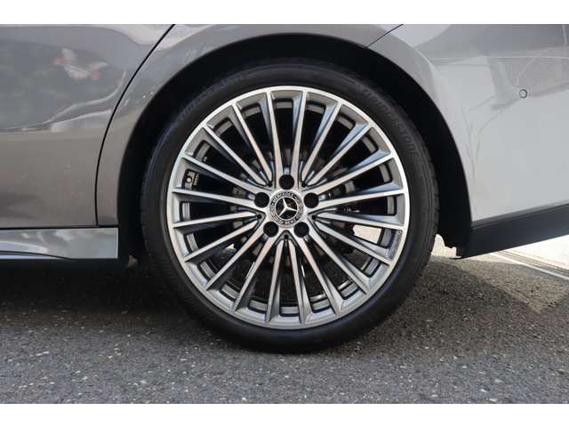 メルセデス・ベンツ CLAクラス CLA180 (BSG搭載モデル) AMGライン