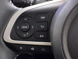 ステアリングスイッチ装備!運転しながら手元でオーディオの操作などができます。
