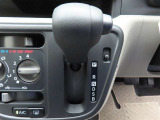 インパネシフトのCVTオートマチック車です。
