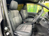 運転席シート廻りは使用感も少なく、良好な状態となっています。丁寧に使われていたことがよくわかりますね。