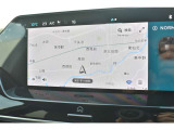 ナビ/ワイヤレススマートフォンチャージャー付きです!