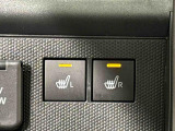 寒い日のドライブを快適にする運転席&助手席シートヒーターが付いてます。アクセサリーソケット(12V/120W)も装備されています。