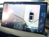 バックカメラは360&deg;カメラと同時に表示されます 大画面のため、2画面表示でも見やすさは確保されています