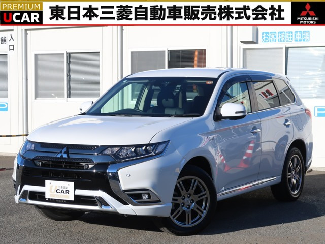アウトランダーPHEV2.4 G プラスパッケージ 4WD