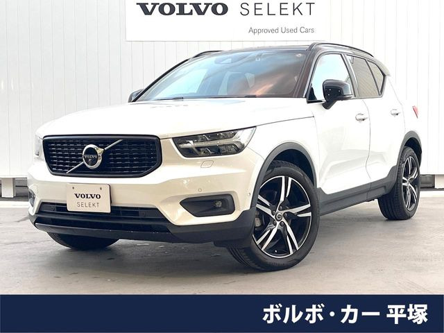 XC40T4 AWD Rデザイン 4WD