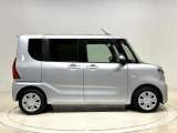 ドアは約90度に開くので荷物も積み込みやすく、乗り降りもしやすい♪ ロングドライブも快適に過ごせる工夫がいっぱいです♪♪