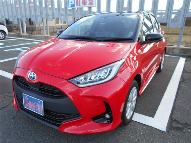 ヤリス1.5 ハイブリッド G E-Four 4WD