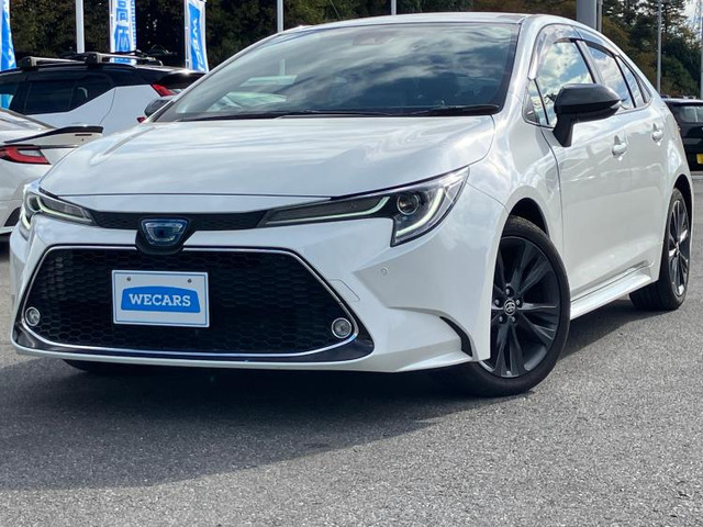 カローラ1.8 ハイブリッド W×B