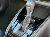 扱いやすい位置に配置されたフロアオートマチックです。CVTを採用で滑らかな走りが楽しめます♪