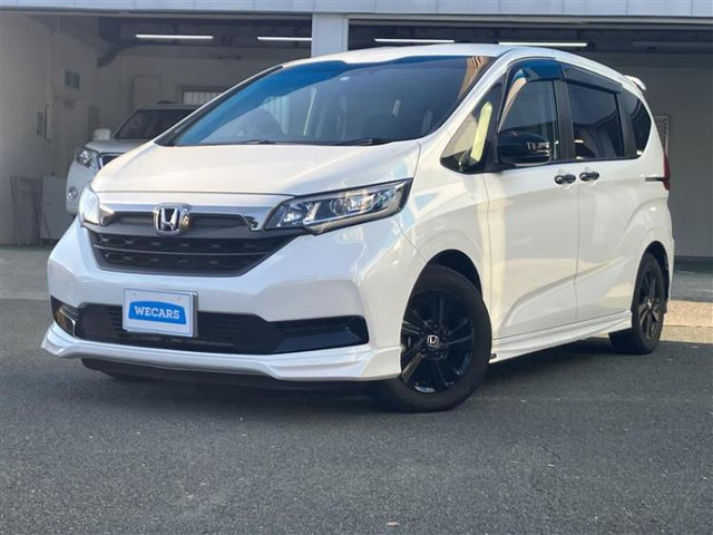 フリード1.5 G ブラックスタイル